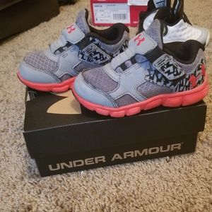 Under Armour Sneakers